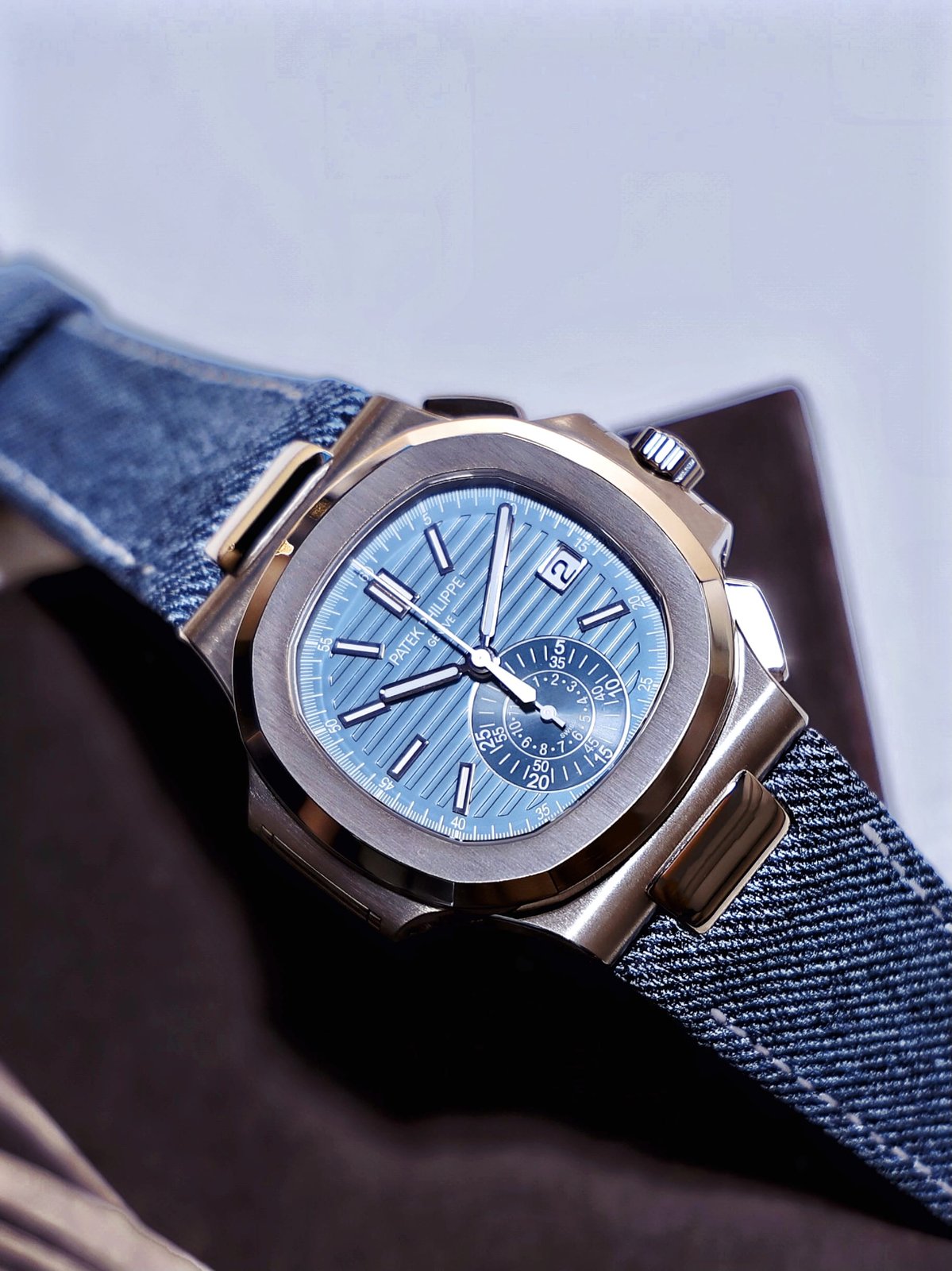 Patek Philippe Nautilus 5980 60G-001